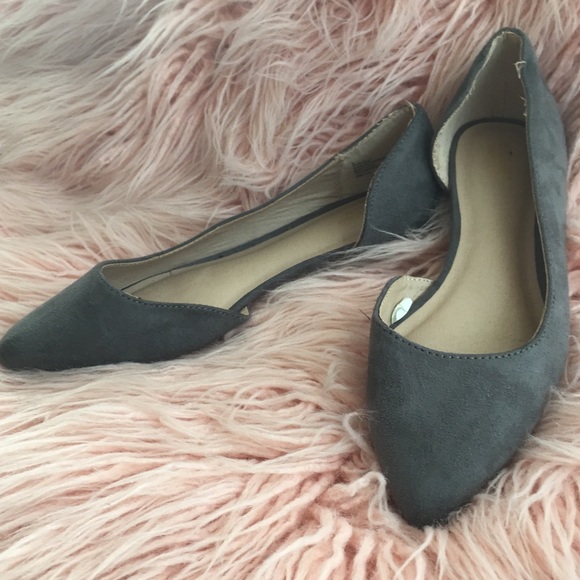 Mossimo Supply Co. Grey Flats - Picture 1 of 2